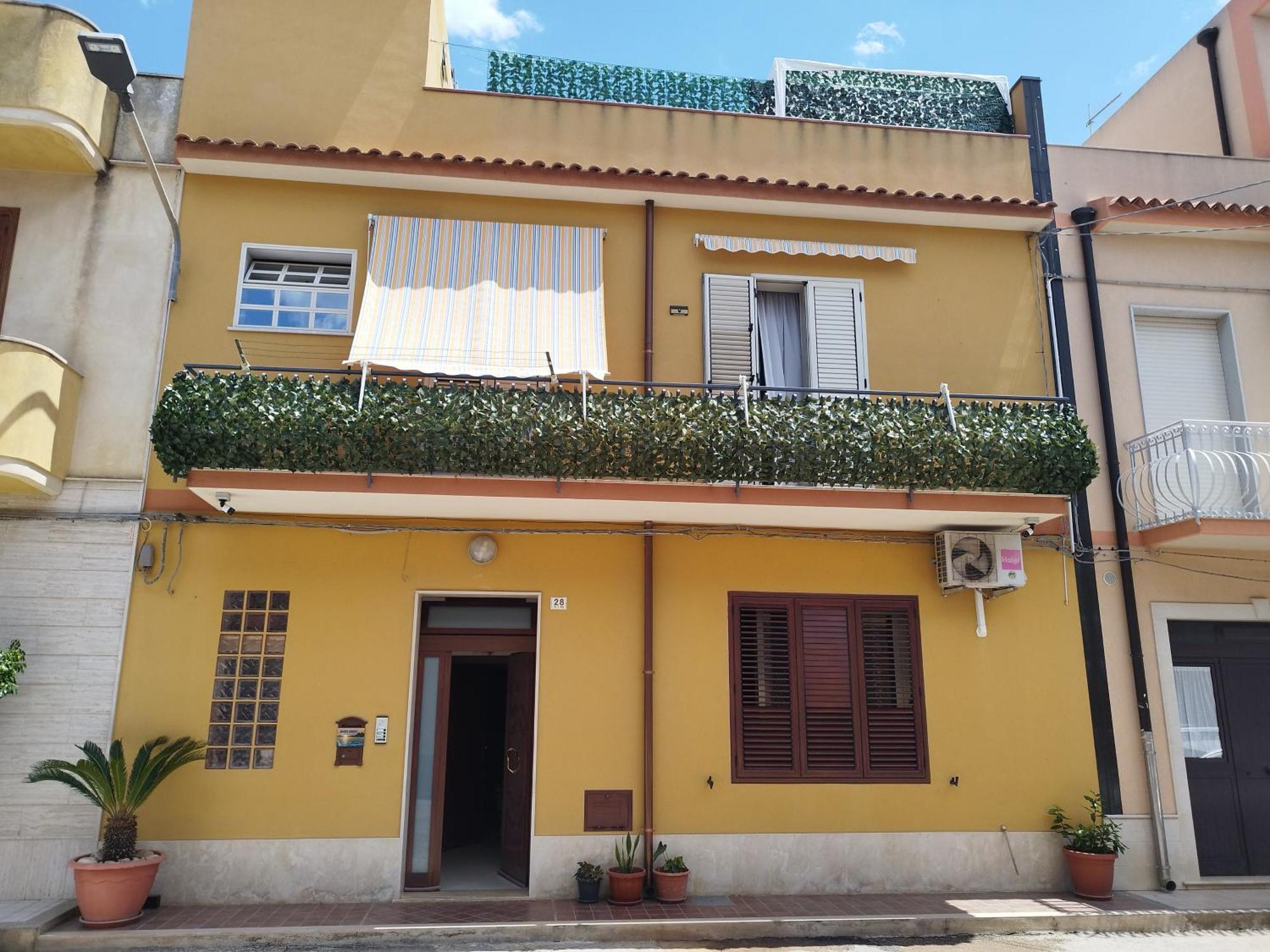 Mare Monti Apartment Avola Bagian luar foto